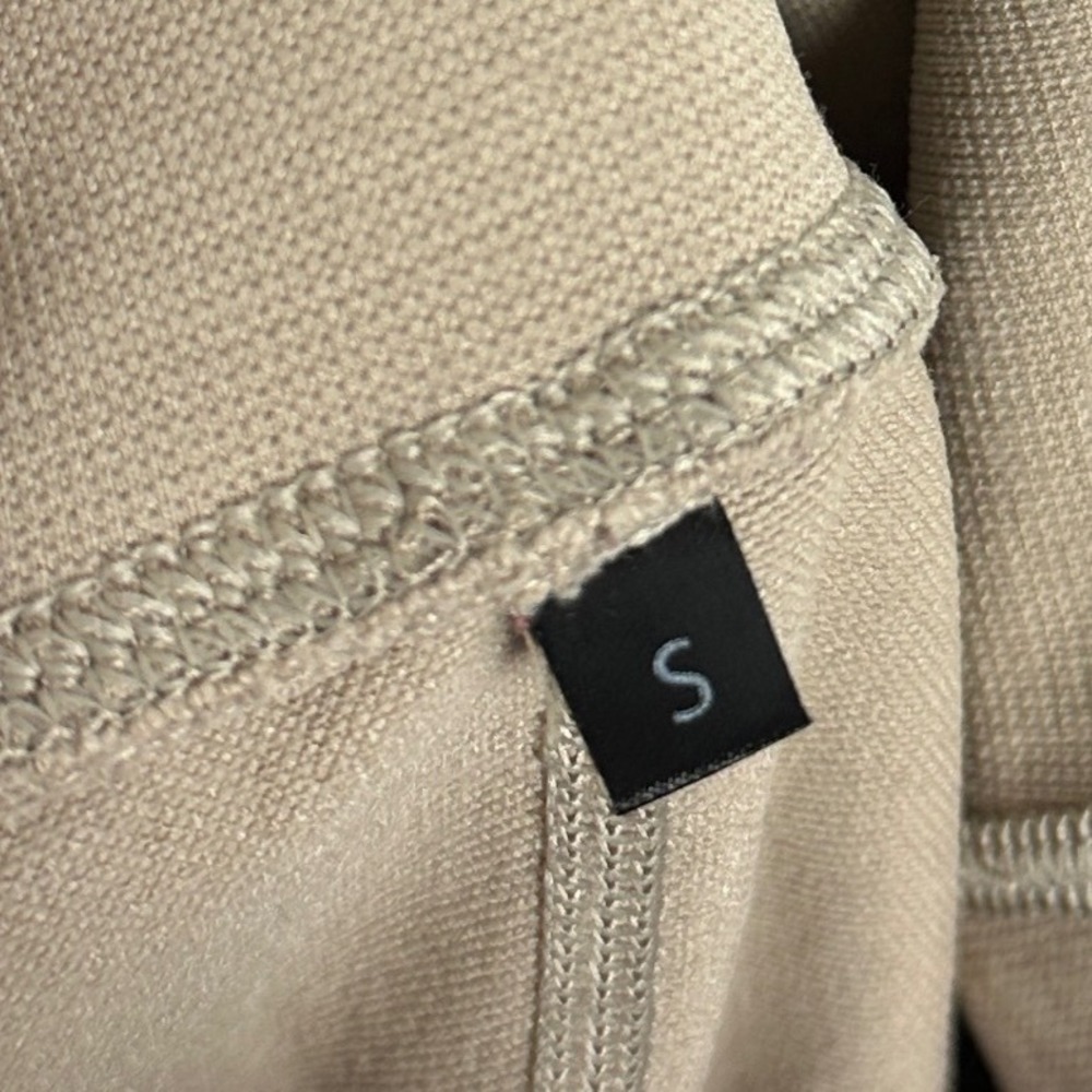 Alphalete Revival Moto Style Leggings Beige Compression Womens Sz Small Athletic - Picture 9 of 14